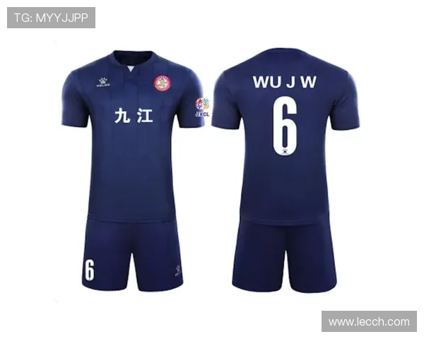 各大足球明星球衣的魅力与风格解析,展现个性与团队精神的完美结合